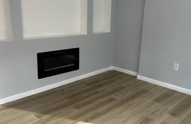 1121 Columbia Avenue - 1