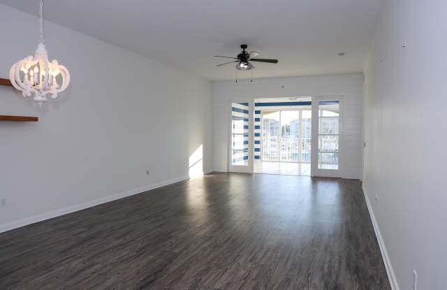 10 Harbour Isle 206 Drive E