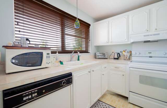 2008 S Federal Highway