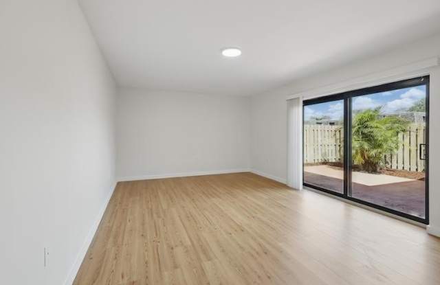 355 S Waverly Place unit: 5A