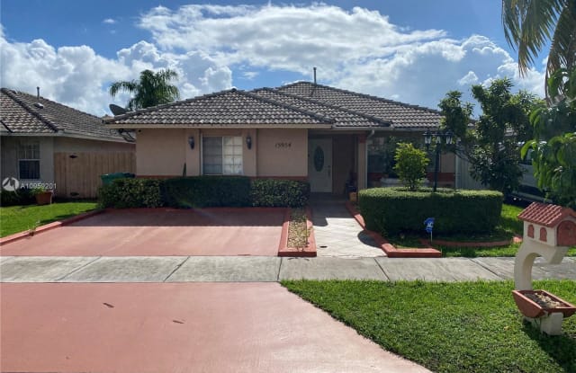 15954 SW 81st Ter - 15954 Southwest 81st Terrace, Miami-Dade County, FL 33193