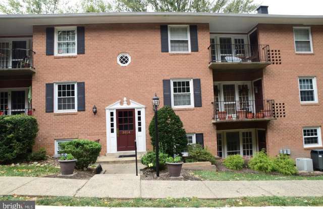3814 LYNDHURST Drive