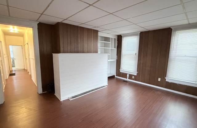 1600 South Linwood Avenue - A