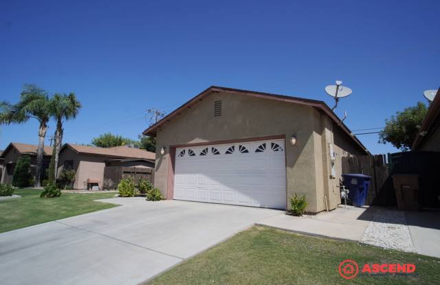 Fully Furnished Home In East Bakersfield!