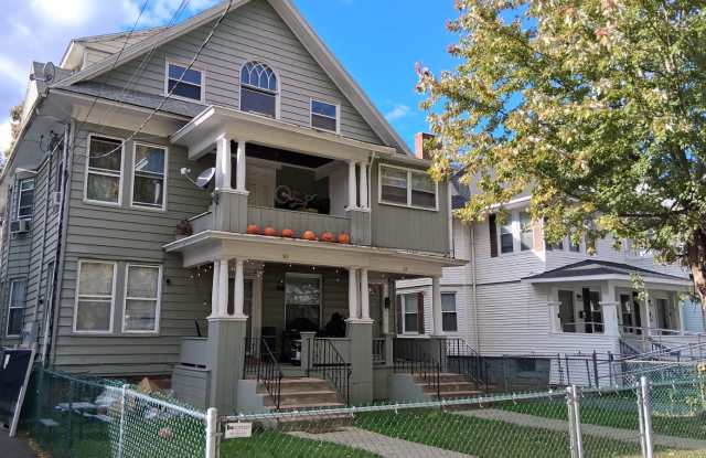 Photo of 143 Edgewood Street - 3