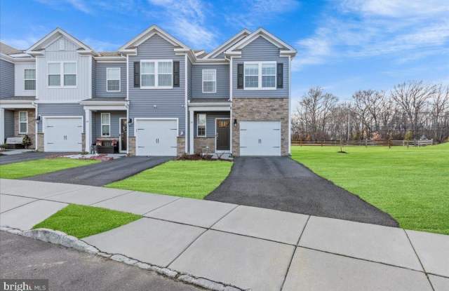 Photo of 38 PEREGRINE