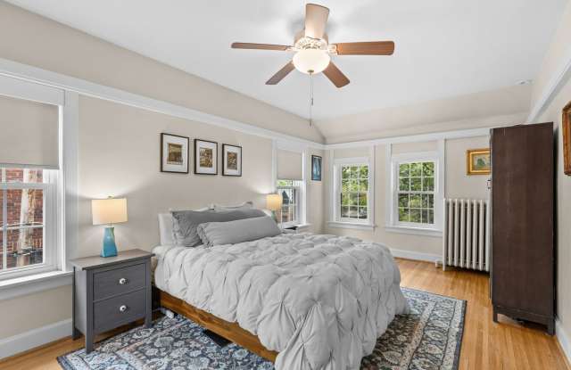 Elegant 4BR Home in University City | Spacious Layout & Prime Location