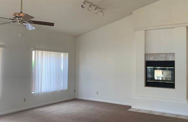 2910 North Hartwick Avenue