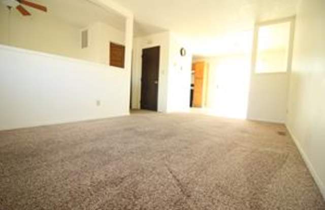 1662 West Jefferson Street - D