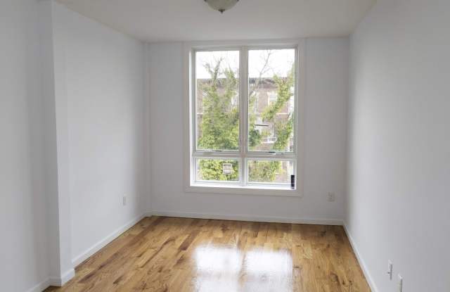 Photo of 360 Van Duzer Street