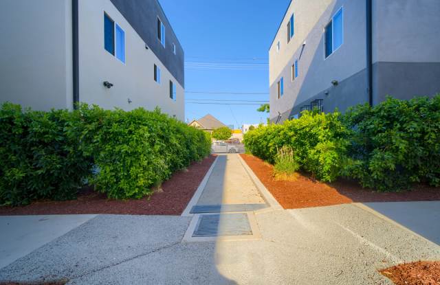 Photo of 1419 1/2 South New Hampshire Avenue