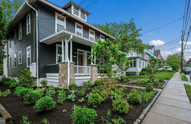 115 HARVEY Avenue unit: 117-1