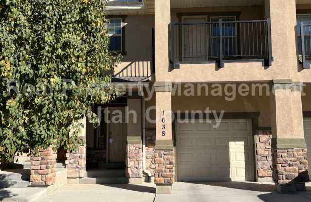 Photo of Great Townhouse in Saratoga Springs