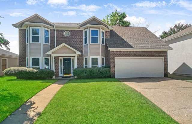 1525 Lesley Drive