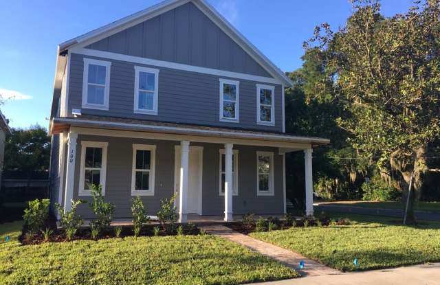 Photo of Beautiful 3 Bed 2.5 Bath Town Home in Orlando, FL! COLLEGE PARK!!!