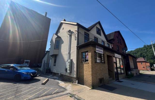 307 MARKET ST. 2nd Flr