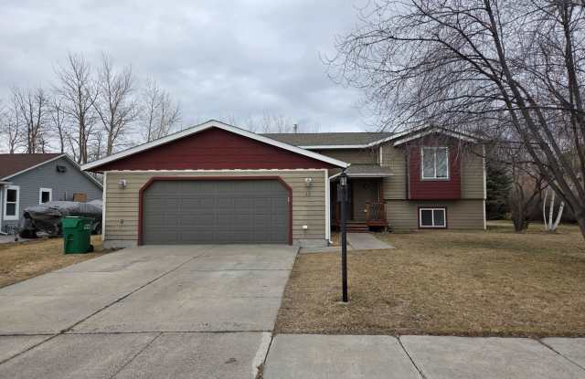 4 bedroom 2 bath home in Bozeman with double attached garage