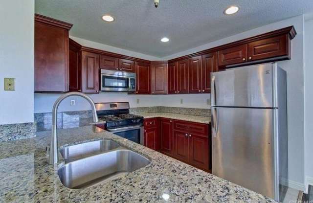2277 Del Mar Way