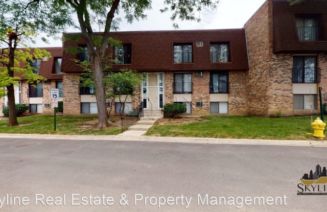 205 N. Waters Edge Drive Unit 302 - 205 N Waters Edge Dr, Glendale Heights, IL 60139