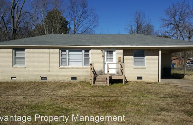 1604 Tyler Street - 1604 Tyler St, Conway, AR 72032