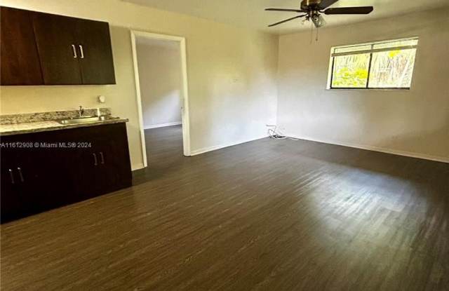 2030 NW 43rd Ter