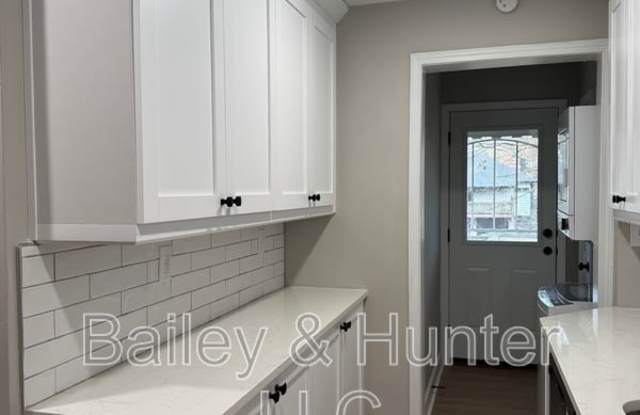 1017 Washington Heights Terr