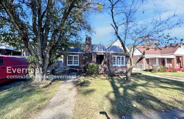 Photo of 1828 Saint Charles Court Southwest