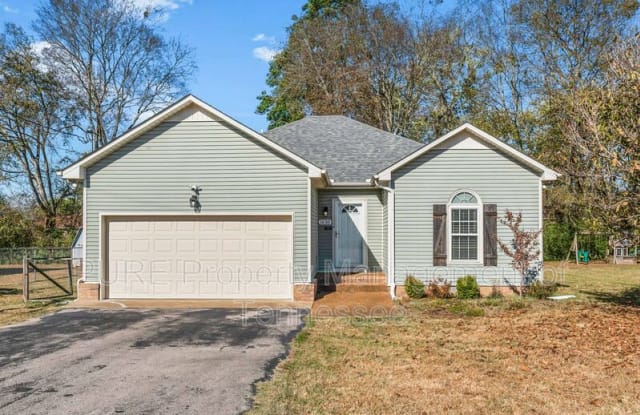 1630 Lillian Cir - 1630 Lillian Circle, Columbia, TN 38401