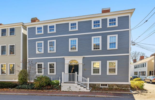 420 Pleasant Street - 420 Pleasant Street, Portsmouth, NH 03801