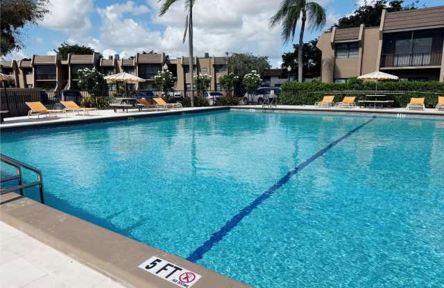 Courtyards at Miami Lakes
