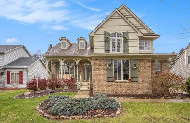 5660 Versailles Avenue