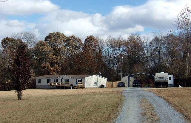 1703 Lost Country Dr - 1703 Lost Country Dr, Robertson County, TN 37172