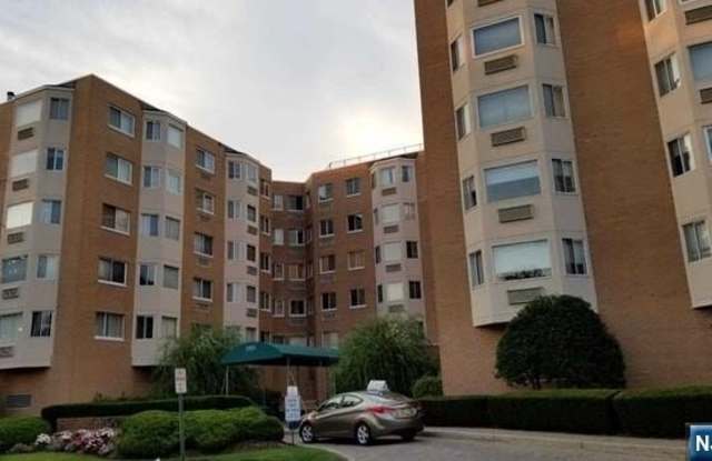 Photo of 290 Anderson Street 6I