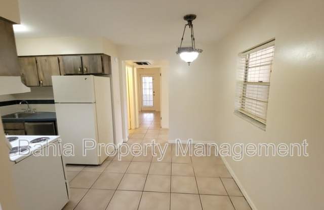 8945 Old Temple Terrace Hwy