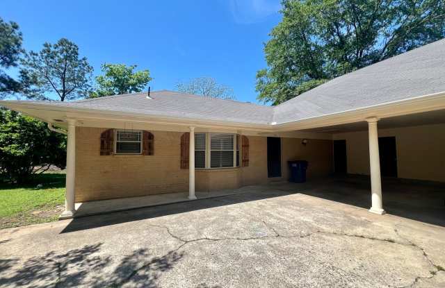 Photo of Cozy 2 Bedroom/1 Bathroom Duplex for Rent - MOVE IN SPECIAL!