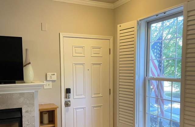 1637 HUNTING CREEK DRIVE