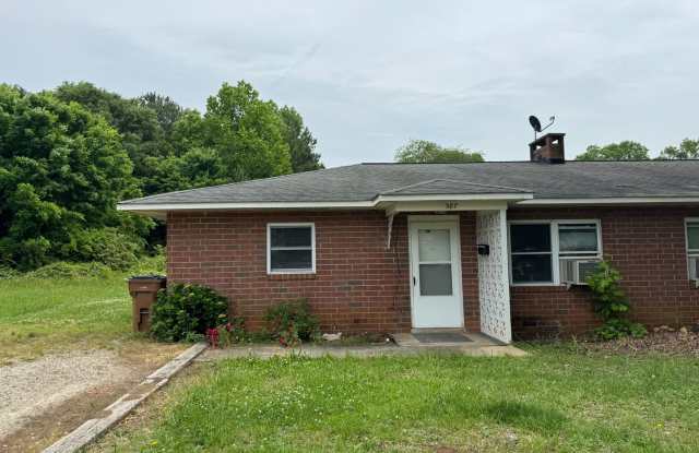Photo of Two Bedroom Duplex in Lincolnton