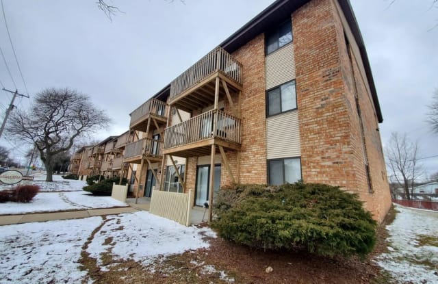 3800 W Loomis Rd Unit 206 - 3800 West Loomis Road, Greenfield, WI 53221