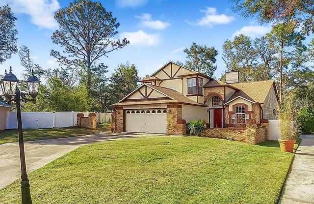 4048 MALLARD POINT COURT