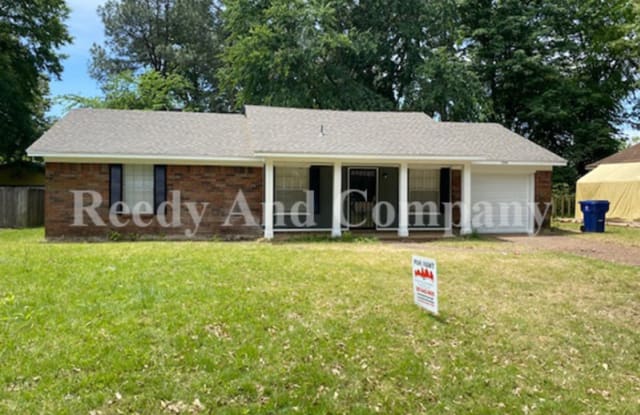 5595 Briarwood Dr - 5595 Briarwood Drive, Horn Lake, MS 38637