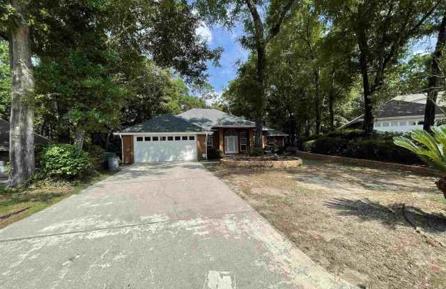 941 Spring Creek Cir