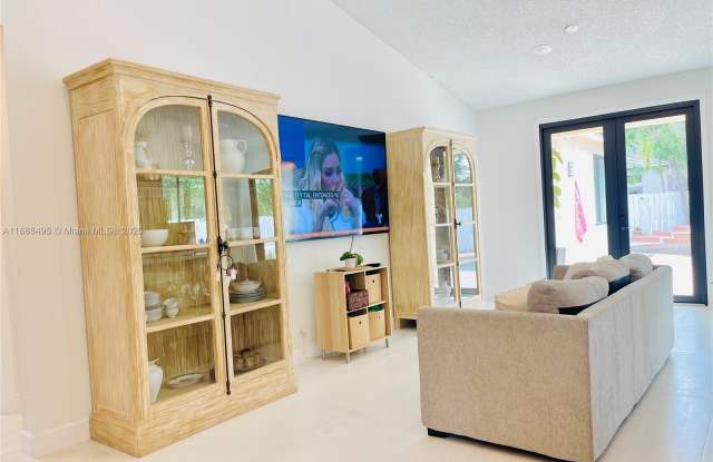 650 Falling Water Rd