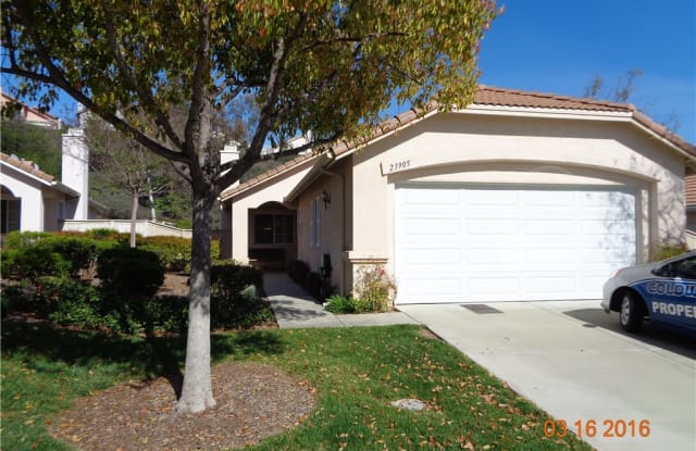 23905 Via Astuto - 23905 Via Astuto, Murrieta, CA 92562