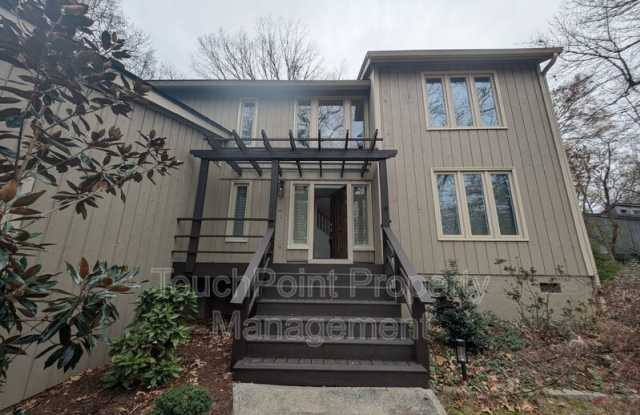 Photo of 3023 Shallowood Lane