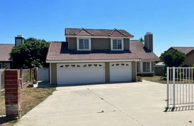 5511 La Sierra Ave