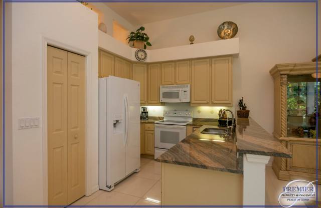 ** FIDDLER'S CREEK** POOL HOME - 3 BED / 2 BATH -