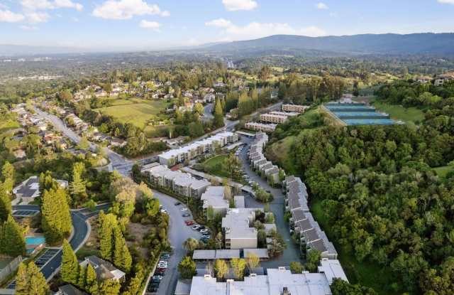 2 Bd/1 Ba Farm Hill Condo - Top-floor Unit / View toward SF Bay - 4008 Farm Hill Boulevard, Redwood City, CA 94061