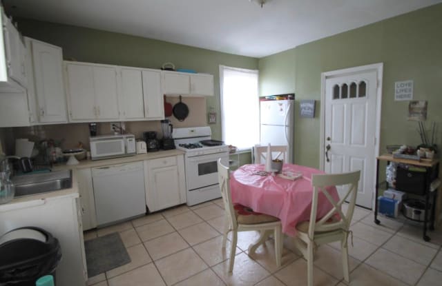 155 Ohio Avenue - 2 Bedroom B - 155 Ohio Ave, Providence, RI 02905