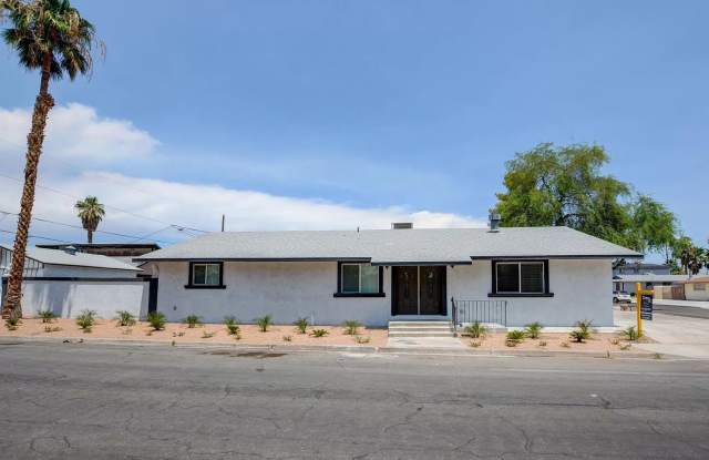 Photo of Stunning 4-bedroom, 3-bathroom House