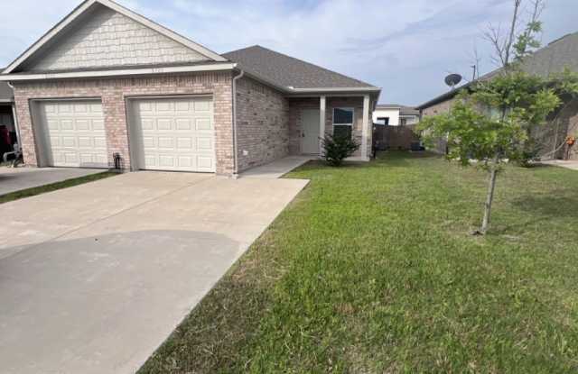 2716 Ginger Court